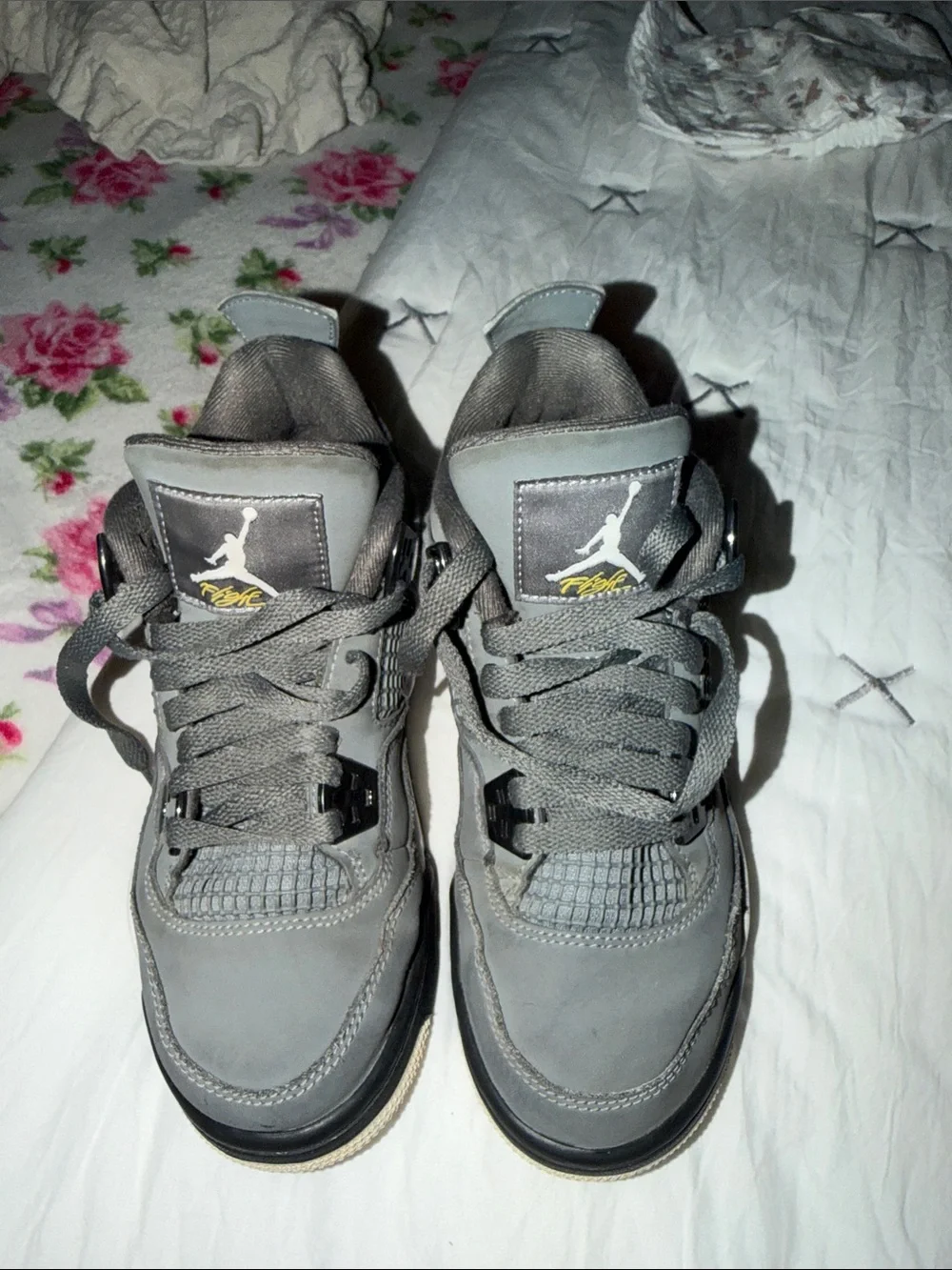 Jordan Men's Gray Retro Basketball Sneakers
